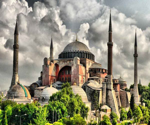 پاورپوینت برسی معماری مسجد آیا صوفیا  